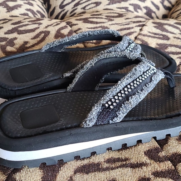 Skechers Sandals - Picture 10 of 12